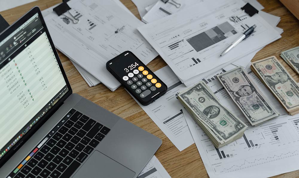 外汇交易新手指南：如何慧眼识珠，选择最适合您的开户平台