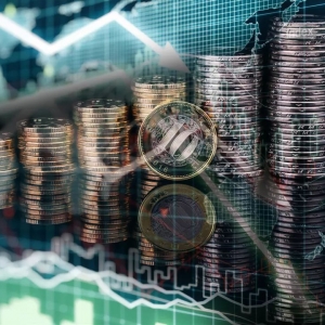 如何在MT4软件上选择想要的显示语言？